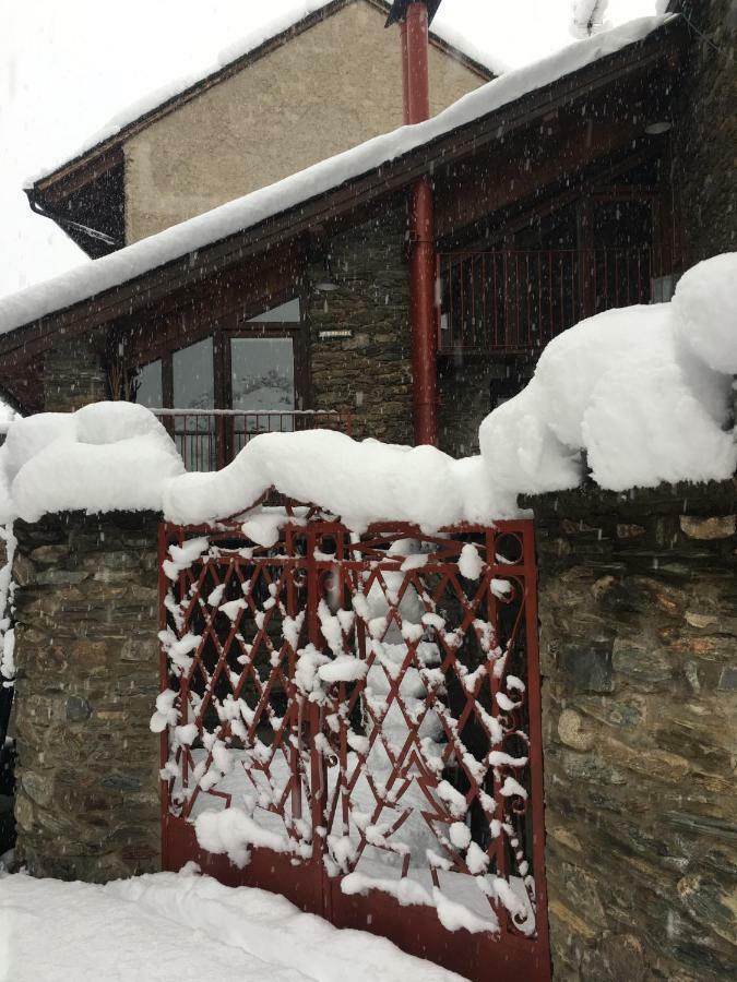 La Llupia Villa Isavarre Exteriör bild